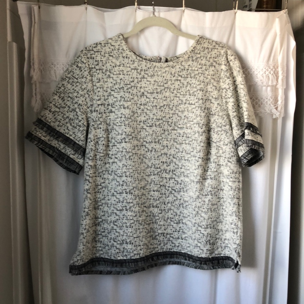 Banana republic shirt with fringe detail, size XL